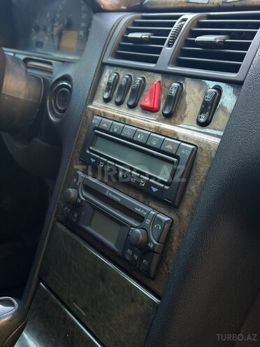 Mercedes E 240 2001, 350,000 km - 2.4 l - Bakı