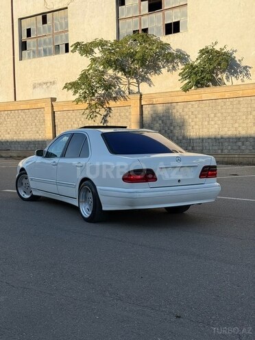 Mercedes E 240 2001, 350,000 km - 2.4 l - Bakı