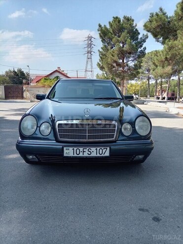 Mercedes E 240 1998, 263,000 km - 2.4 l - Bakı