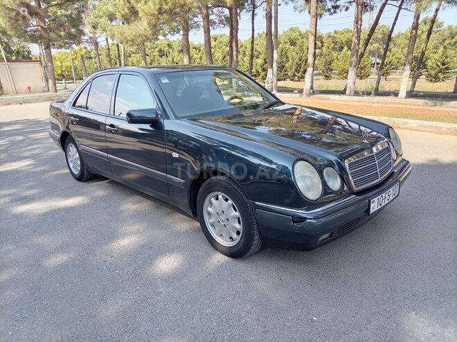 Mercedes E 240 1998, 263,000 km - 2.4 l - Bakı
