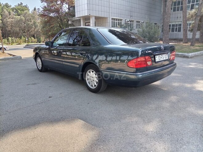 Mercedes E 240 1998, 263,000 km - 2.4 l - Bakı