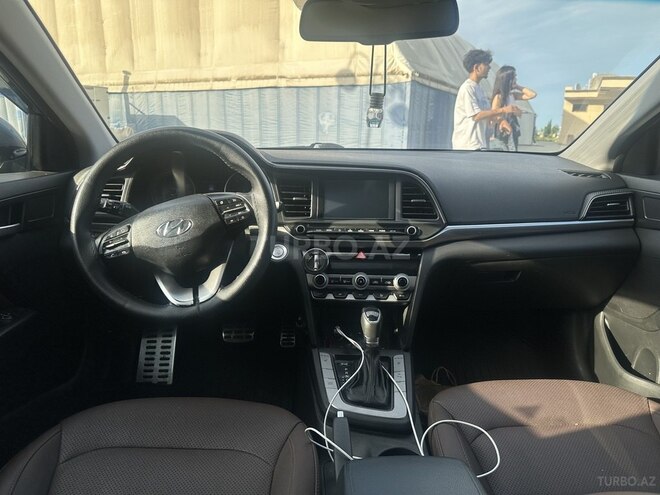 Hyundai Elantra 2020, 165,000 km - 2.0 l - Bakı