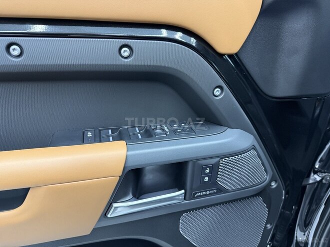 Land Rover Defender 2022, 39,700 km - 3.0 l - Bakı