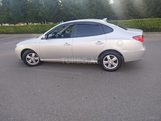 Hyundai Avante 2009, 283,000 km - 1.6 л - Bakı