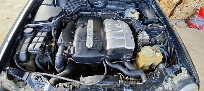 Mercedes E 220 1999, 600,000 km - 2.2 l - Qazax