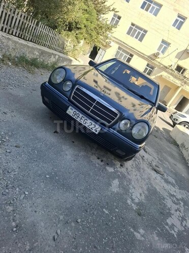 Mercedes E 220 1999, 370,000 km - 2.2 l - Bakı