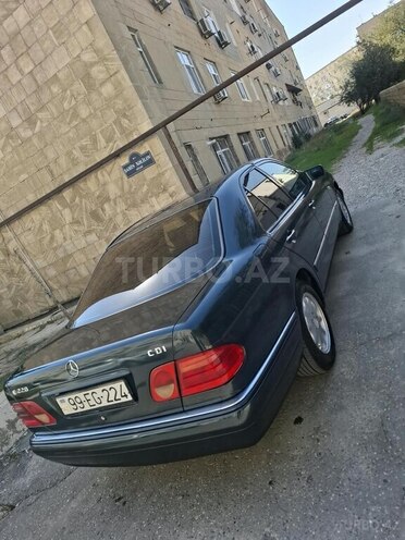 Mercedes E 220 1999, 370,000 km - 2.2 l - Bakı