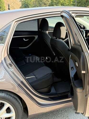 Hyundai i30 2012, 207,000 km - 1.6 л - Şəki