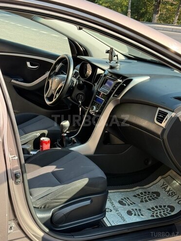 Hyundai i30 2012, 207,000 km - 1.6 л - Şəki