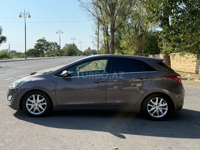 Hyundai i30 2012, 207,000 km - 1.6 л - Şəki