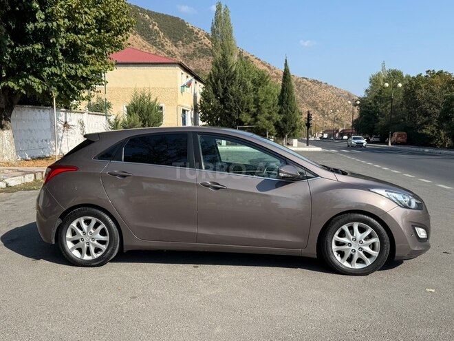 Hyundai i30 2012, 207,000 km - 1.6 л - Şəki