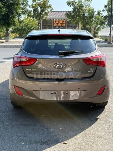 Hyundai i30 2012, 207,000 km - 1.6 л - Şəki