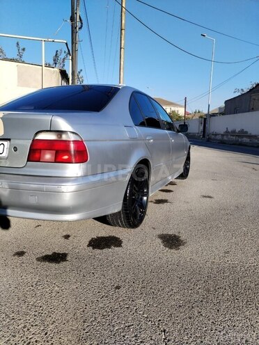BMW 528 1998, 293,000 km - 2.8 л - Sumqayıt