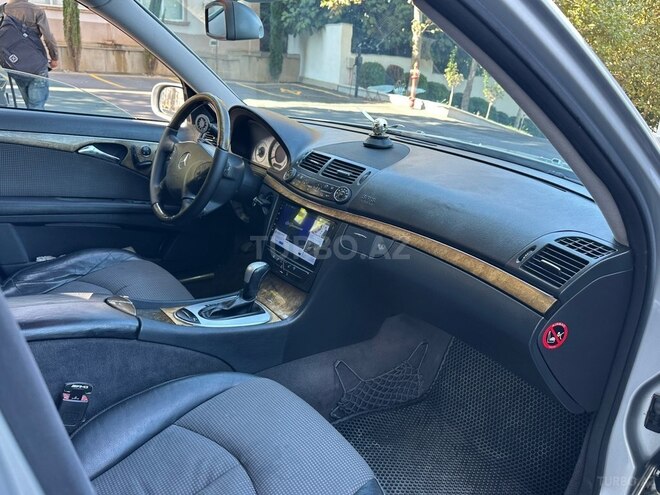 Mercedes E 240 2005, 283,742 km - 2.6 l - Şamaxı