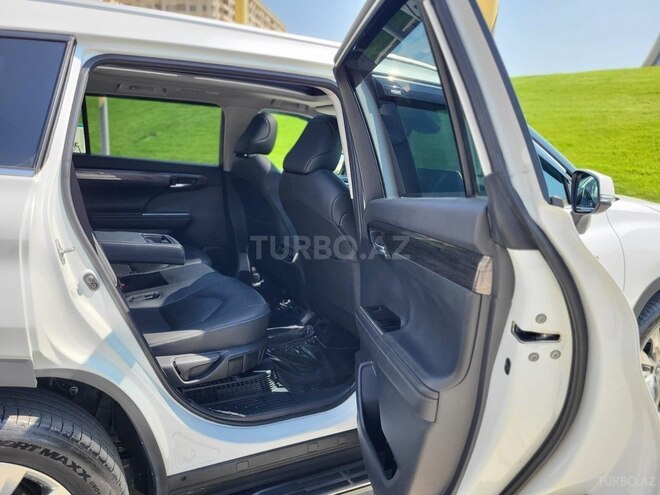 Toyota Highlander 2024, 39,000 km - 2.5 л - Bakı
