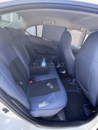 Mitsubishi Attrage 2014, 185,000 km - 1.2 л - Bakı