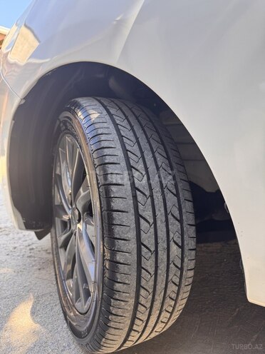Mitsubishi Attrage 2014, 185,000 km - 1.2 л - Bakı
