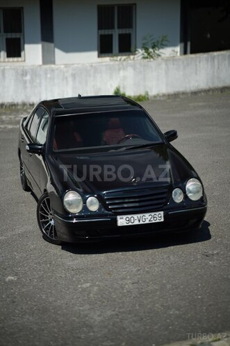 Mercedes E 320 2000, 264,000 km - 3.2 l - Şəki