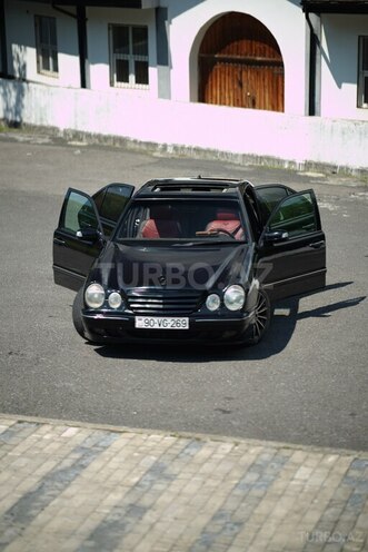 Mercedes E 320 2000, 264,000 km - 3.2 l - Şəki
