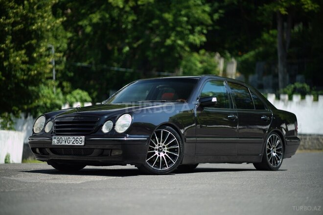 Mercedes E 320 2000, 264,000 km - 3.2 l - Şəki