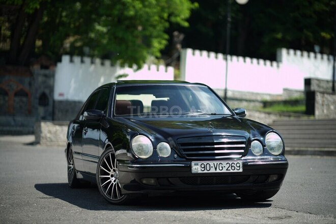 Mercedes E 320 2000, 264,000 km - 3.2 l - Şəki