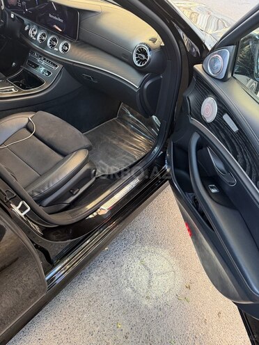 Mercedes E 300 e 2022, 91,000 km - 2.0 l - Bakı