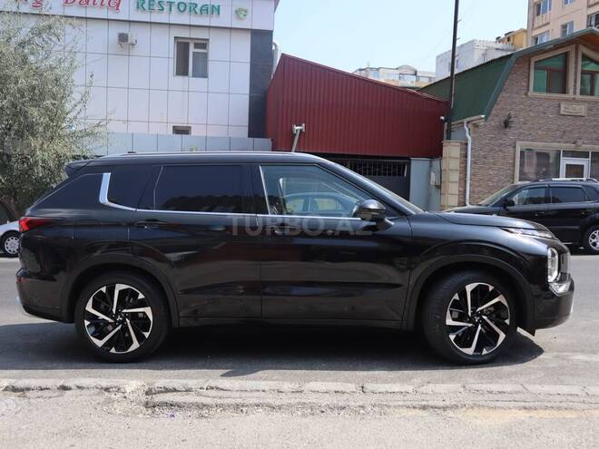 Mitsubishi Outlander 2022, 90,000 km - 2.5 l - Bakı