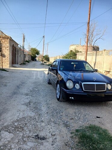Mercedes E 240 1999, 397,000 km - 2.4 л - Bakı