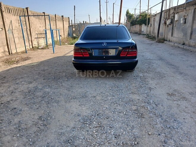 Mercedes E 240 1999, 397,000 km - 2.4 л - Bakı