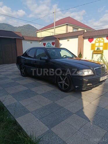 Mercedes C 200 2000, 750,518 km - 2.2 l - Qəbələ