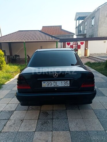 Mercedes C 200 2000, 750,518 km - 2.2 l - Qəbələ