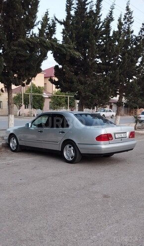 Mercedes E 230 1997, 500,000 km - 2.3 l - Salyan