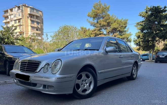 Mercedes E 270 2001, 427,980 km - 2.7 l - Bakı