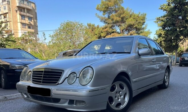 Mercedes E 270 2001, 427,980 km - 2.7 l - Bakı