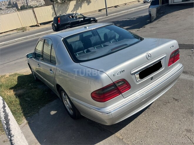 Mercedes E 270 2001, 427,980 km - 2.7 l - Bakı