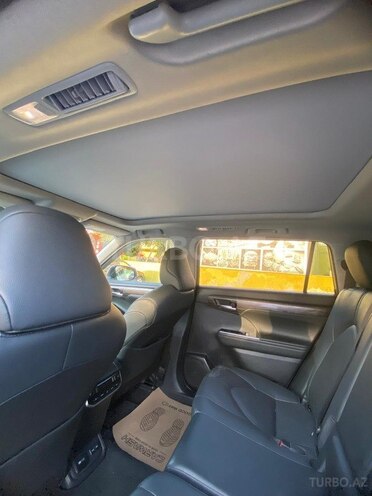 Toyota Highlander 2023, 51,000 km - 2.5 l - Bakı