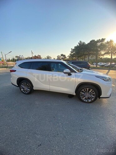 Toyota Highlander 2023, 51,000 km - 2.5 l - Bakı