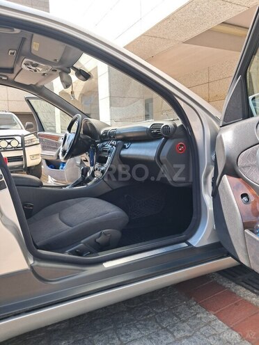 Mercedes C 220 2003, 434,000 km - 2.1 l - Bakı