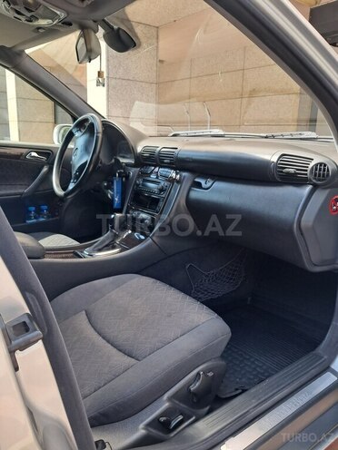 Mercedes C 220 2003, 434,000 km - 2.1 l - Bakı