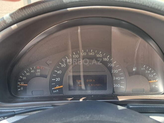 Mercedes C 220 2003, 434,000 km - 2.1 l - Bakı