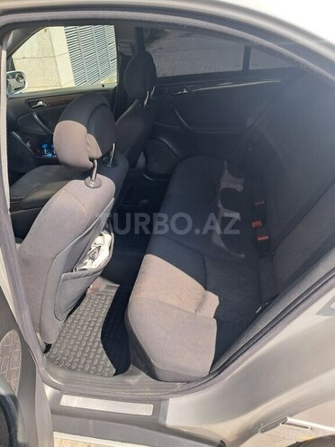 Mercedes C 220 2003, 434,000 km - 2.1 l - Bakı