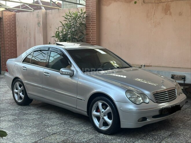 Mercedes C 240 2002, 200,000 km - 2.6 l - Bakı