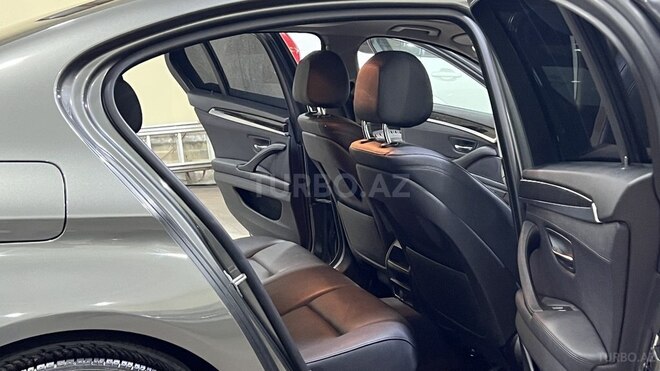 BMW 520 2014, 245,000 km - 2.0 l - Sumqayıt