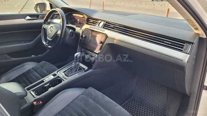 Volkswagen Passat 2018, 175,000 km - 1.8 l - Bakı