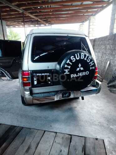 Mitsubishi Pajero 1993, 295,632 km - 2.5 l - Şəki
