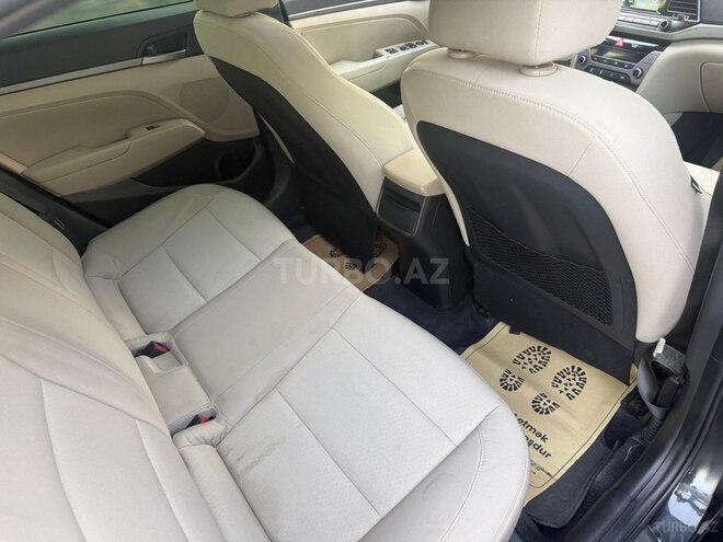 Hyundai Elantra 2017, 289,682 km - 2.0 l - Bakı