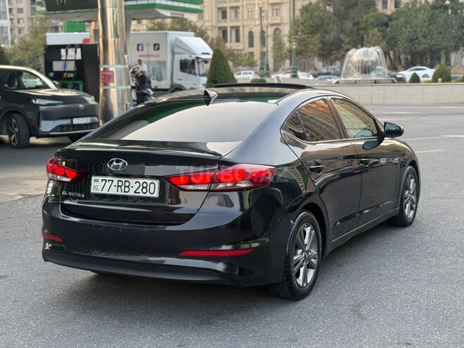 Hyundai Elantra 2017, 289,682 km - 2.0 l - Bakı