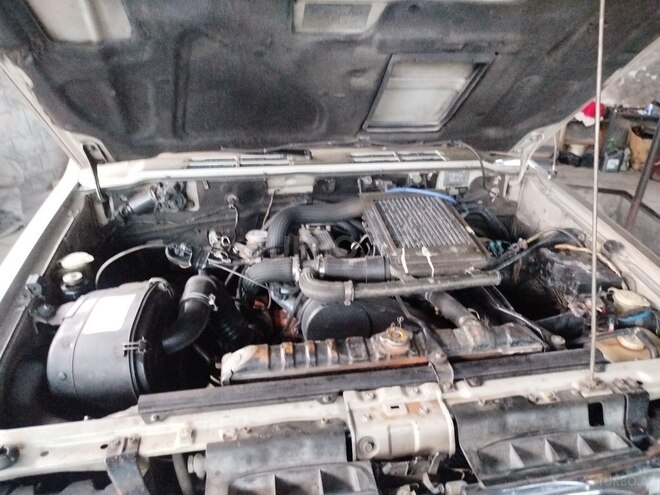 Mitsubishi Pajero 1993, 295,632 km - 2.5 l - Şəki