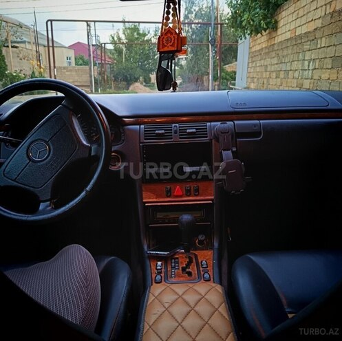 Mercedes E 200 1999, 466,000 km - 2.0 l - Bakı