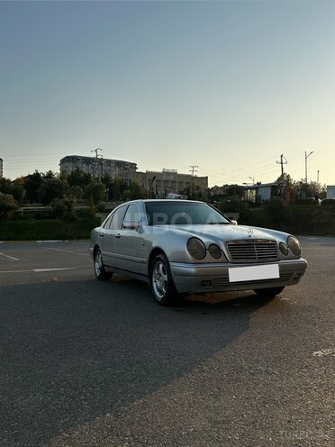 Mercedes E 200 1995, 460,000 km - 2.0 l - Bakı